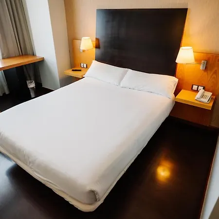 Bulevar Hotel 3*